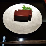 『水羊羹』(700円)!!大納言小豆、和三盆を使って作った水羊羹～!!冷たくて、ほど良い和三盆独特のまろやかな風味と甘みを感じた～♪(^o^)丿