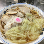 チャーシューワンタン麺大盛り800円