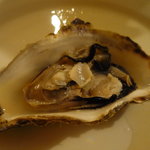 ランス - 厚岸産牡蛎ワイン蒸し
