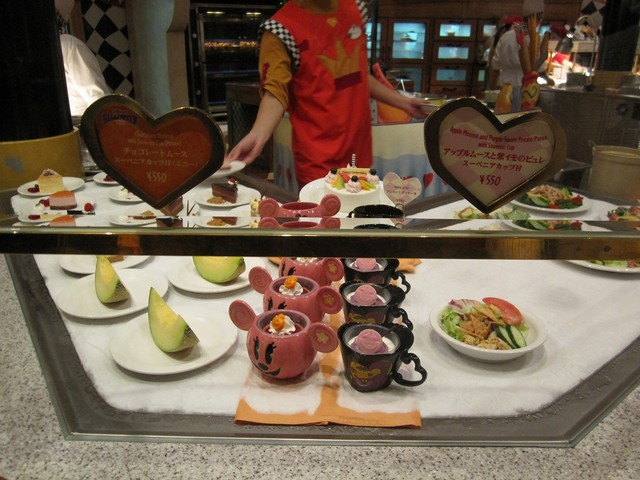 何でもない日おめでとう！なケーキ。』by routast : クイーン・オブ