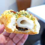 ベーカリーショパン - ちくわの下には、なんと塩昆布！ この感動を全国に伝えたい！