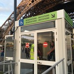 Le Jules Verne - 専用入口