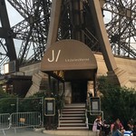 Le Jules Verne - 専用エレベーター