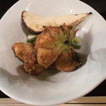 ごっ惣 - トラふぐ唐揚げと焼き松茸　突き出し
