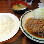 洋食エリーゼ - ビーフトマト定食肉１．５倍（1070円）ライス大盛（50円）