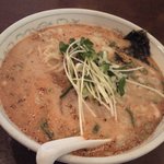 Taiyouen - 担々麺は濃厚な胡麻の味。辛くなかった。