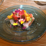 レストラン ラッセ - 28年8月　金目鯛の炙りのカルパッチョ　おかひじき　大根　プラムの酸味