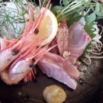 刺身二点盛り（甘海老と鯛）