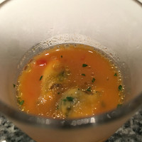 カンテサンス - パプリカとムール貝の冷製スープ