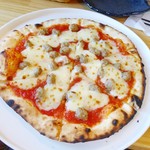 Warai - イタリア風ソーセージとモッツァレラチーズのトマトソースPIZZA