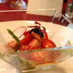 ルアン 神戸迎賓館 - ｵﾏｰﾙ海老と季節の野菜のﾑｰｽ　ｷｬﾋﾞｱ　ｺﾝｿﾒｼﾞｭﾚ