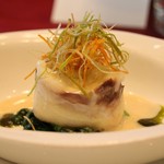 ルアン 神戸迎賓館 - 白身のｷﾞｬﾚｯﾄ　白ﾜｲﾝｿｰｽ　野菜のﾌﾘﾁｭｰﾙ添え
