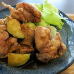 食堂コヨミ - 鶏の唐揚げと茄子の南蛮タレ