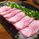 焼肉 三千里 - タン刺し