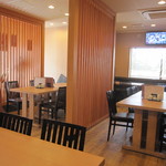 清潔感溢れる店内。