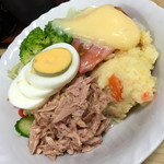 動坂食堂 - ツナサラダ（５００円）２０１６年８月