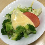 動坂食堂 - ブロッコリサラダ（４５０円）２０１６年８月