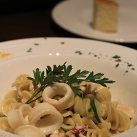 IL PINOLO SKY TERRACE 横浜 - ヤリイカとメカジキのフジローニ　からすみ風味(2800)