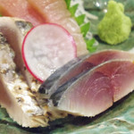 Soba Izakaya Kisara - 晩酌セット 1200円　マグロ、鰹のたたき、キズシ