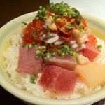 Ｕｎ十 - とある夜食のメイン　海鮮丼