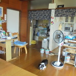 憩い処 やなせ - 店内には「とんとん君」が！