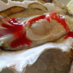 レカイエ オイスターバー - 真牡蠣(タバスコと白ワインソース)
