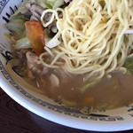 Ajido Koko Koro - 野菜をかき分けて現れる麺はやや細め