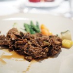 レ セゾン - 料理写真:乳飲み仔羊のタジン 熟成青森黒にんにく すだちと昆布
