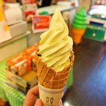 道の駅 日和佐 - 料理写真:すだちソフトクリーム プレミアム