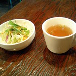 タベルナ カディス - スープとサラダ