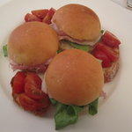 セント レジス ホテル - Welcomn Afternoon Tea(ハンバーガーの段）