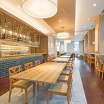 ミノリ レストラン＆バル - 店内全体