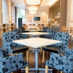 ミノリ レストラン＆バル - 2～4名テーブル席