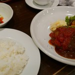 アミーチ - イタリアンハンバーグ（790円）