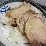 西新井ラーメン - on the rice!