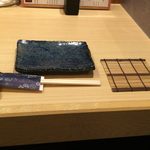 炭火串焼 楓 - kaede:店内