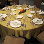 セント レジス ホテル - 今宵の宴席スタイルは正餐型式で