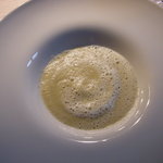 ヒカリヤ ニシ - 焼き茄子のカプチーノ