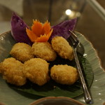 Baan Khanitha by the River - トートマンクン