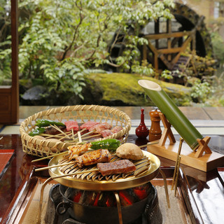 四季折々に厳選された食材の魅力が際立つ、極上の味と彩り