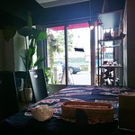 スミダリバーキッチン - 薄暗い店内