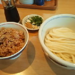 与喜饂飩 - タコの炊き込みご飯と生醤油うどん