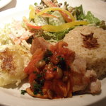 マザーエスタ - 鶏のソテーマッシュルームソースとポテトのグラタン、コールスロー