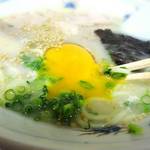 テルテルラーメン - 生卵入り