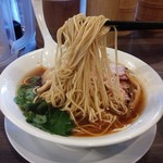 自家製麺 鶏冠 - 醤油鶏そば味玉入り850円／平成28年8月