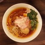 自家製麺 鶏冠 - 醤油鶏そば味玉入り850円／平成28年8月