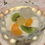 チャイナテイブル北斗星 - 杏仁。