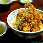土手の伊勢屋 - 天丼（イ）