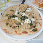 bills Waikiki - Bianco Mushroom Pizza