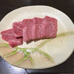 丸明 - 上カルビ１００グラム １５８０円